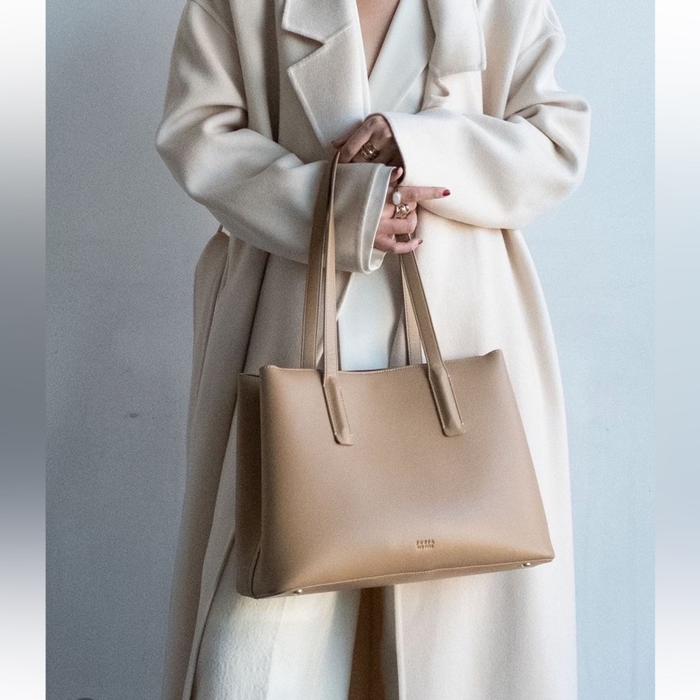 Freja NYC Linnea Taupe Tote Bag with Duster Bag - Picture 14 of 16